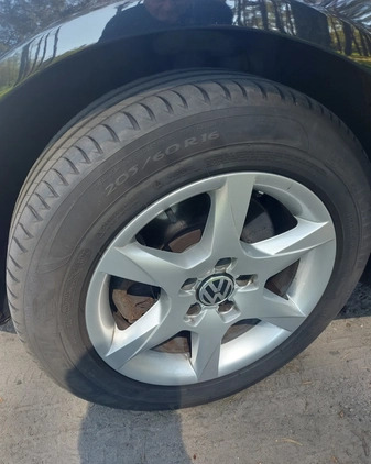 Volkswagen Passat cena 21900 przebieg: 154000, rok produkcji 2010 z Brzostek małe 191